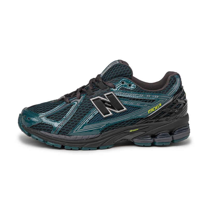 New Balance U1906R verdi e nere