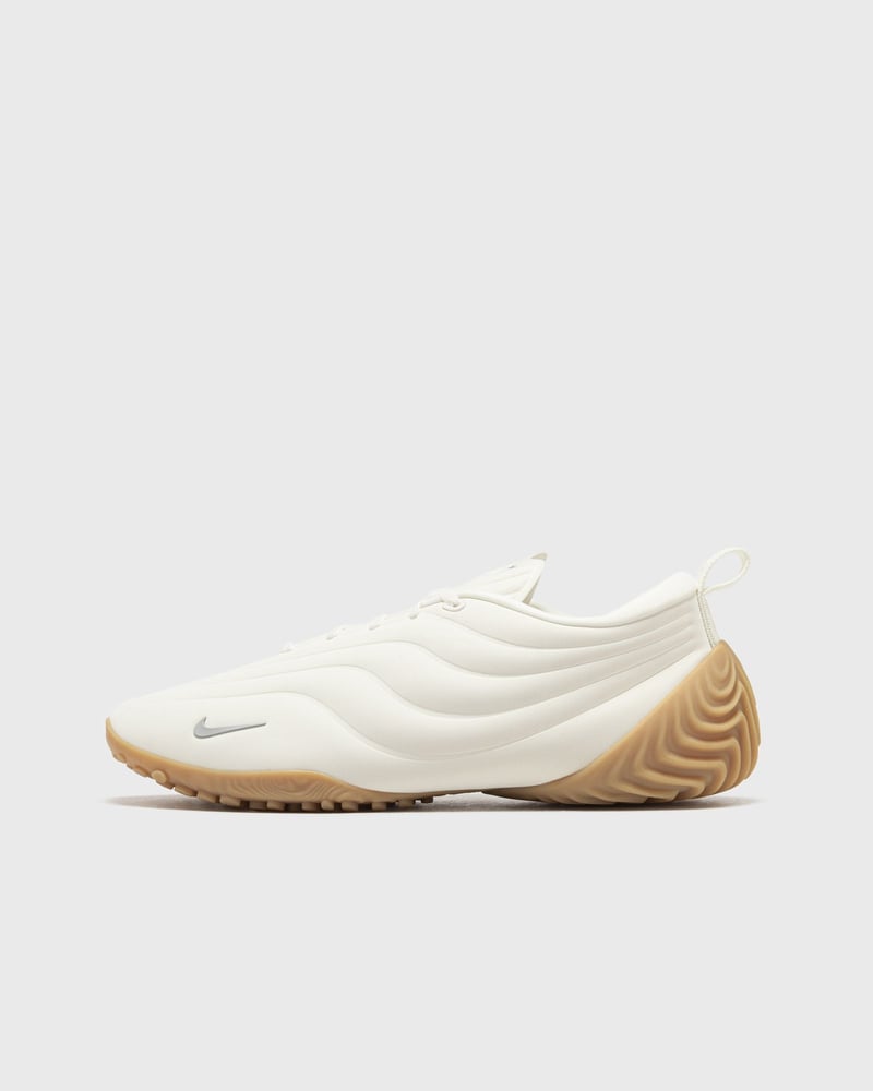Nike WMNS Astra Ultra